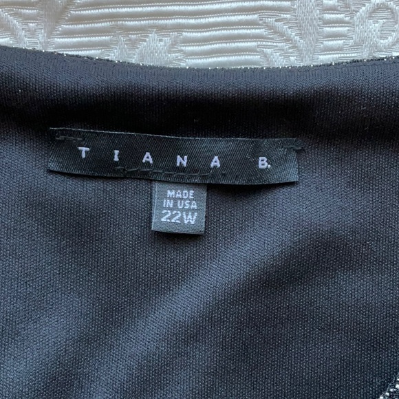 Tiana B - Black Metallic Glitter V-neck Sleeveless Dress, 22W - Picture 6 of 10